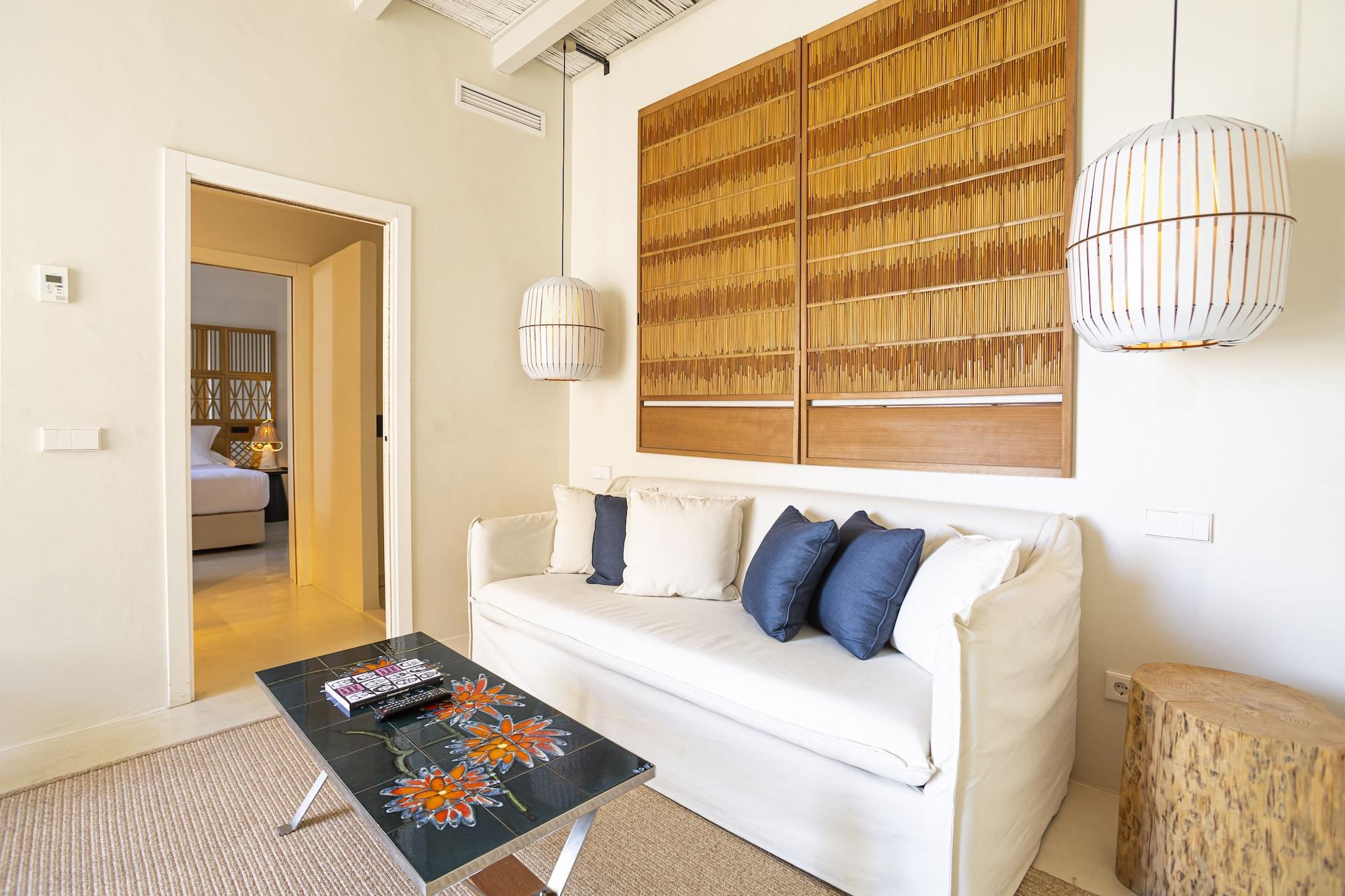 Hotel La Torre Del Canonigo - Small Luxury Hotels Ибица Экстерьер фото