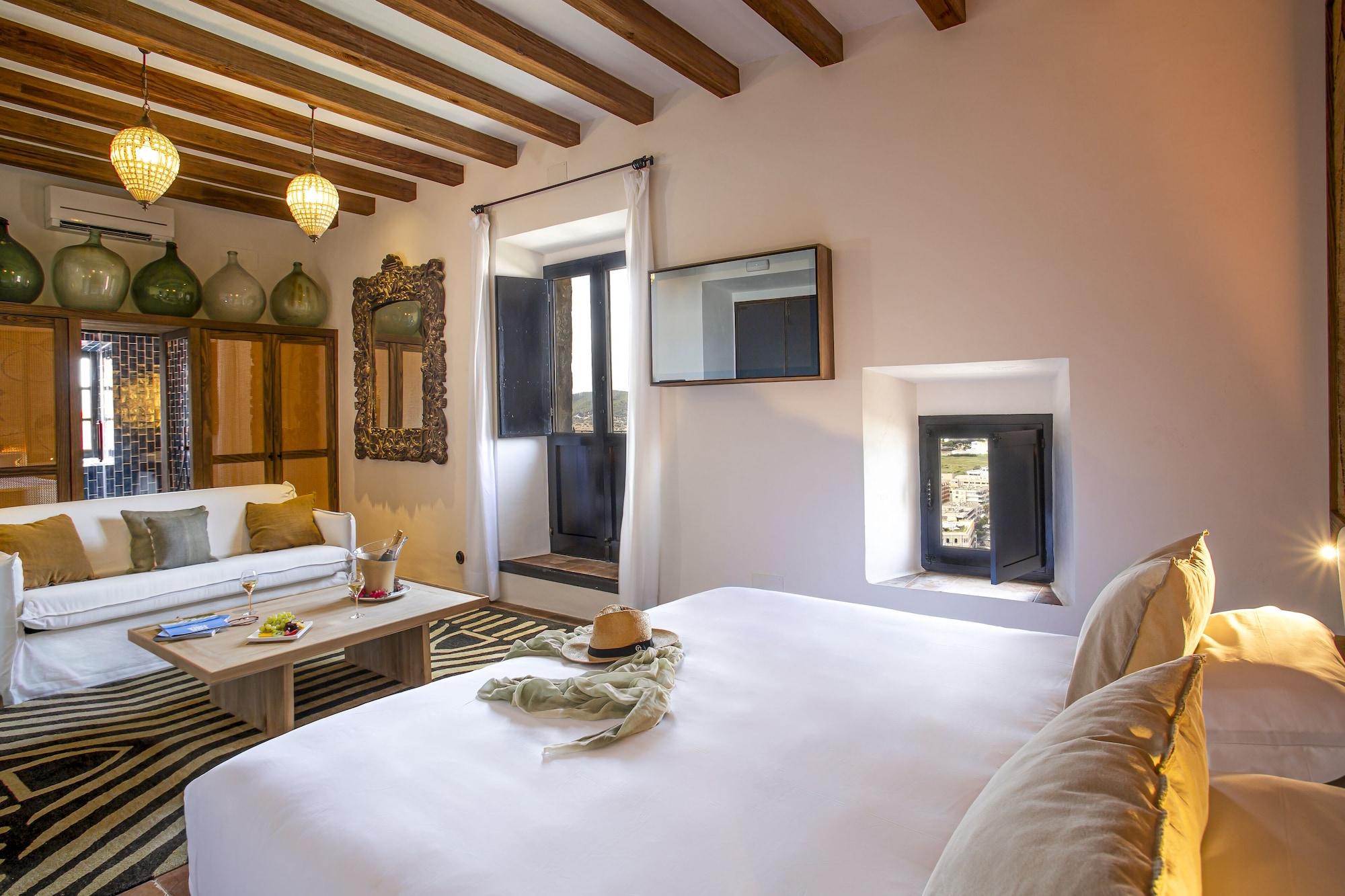 Hotel La Torre Del Canonigo - Small Luxury Hotels Ибица Экстерьер фото