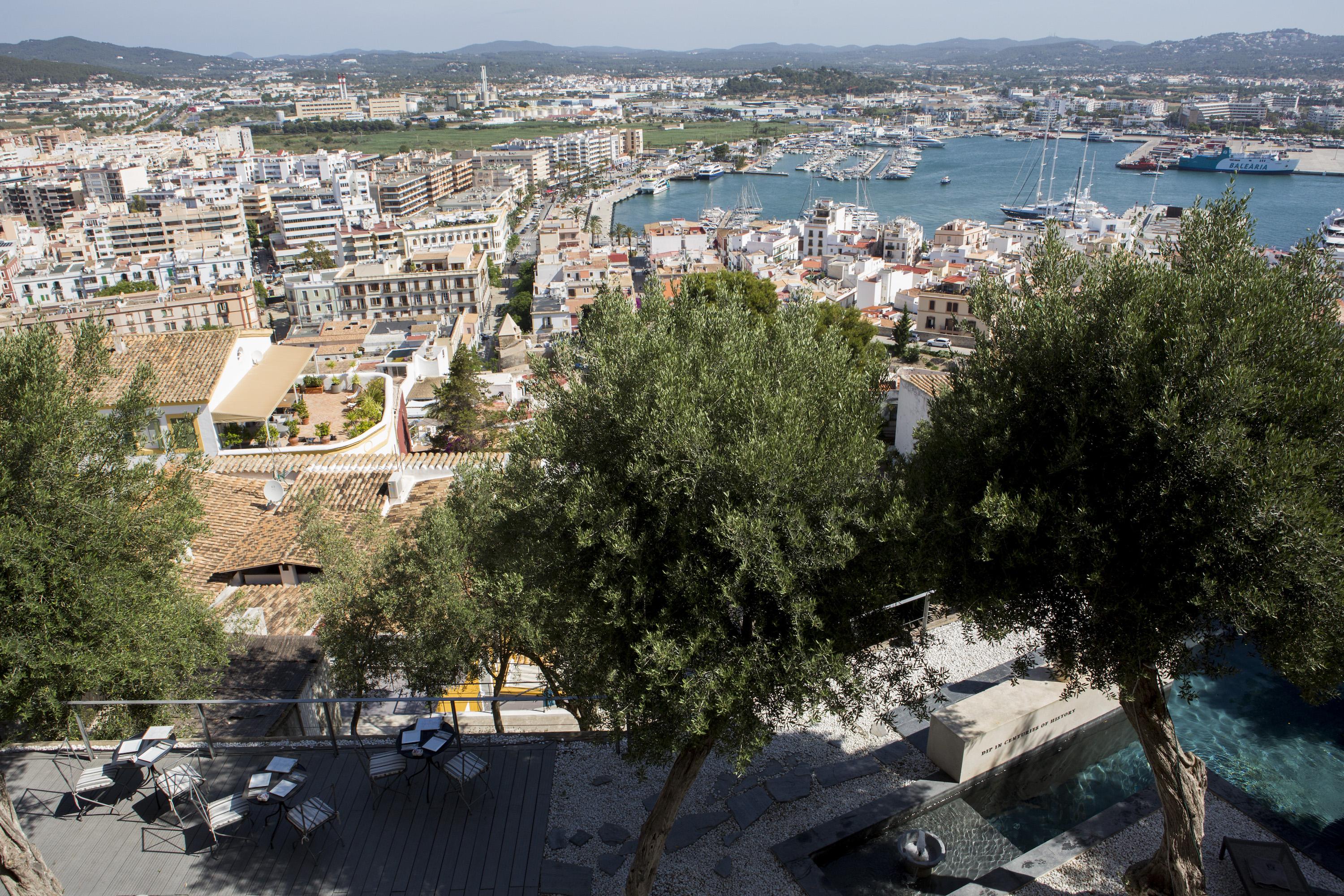 Hotel La Torre Del Canonigo - Small Luxury Hotels Ибица Экстерьер фото