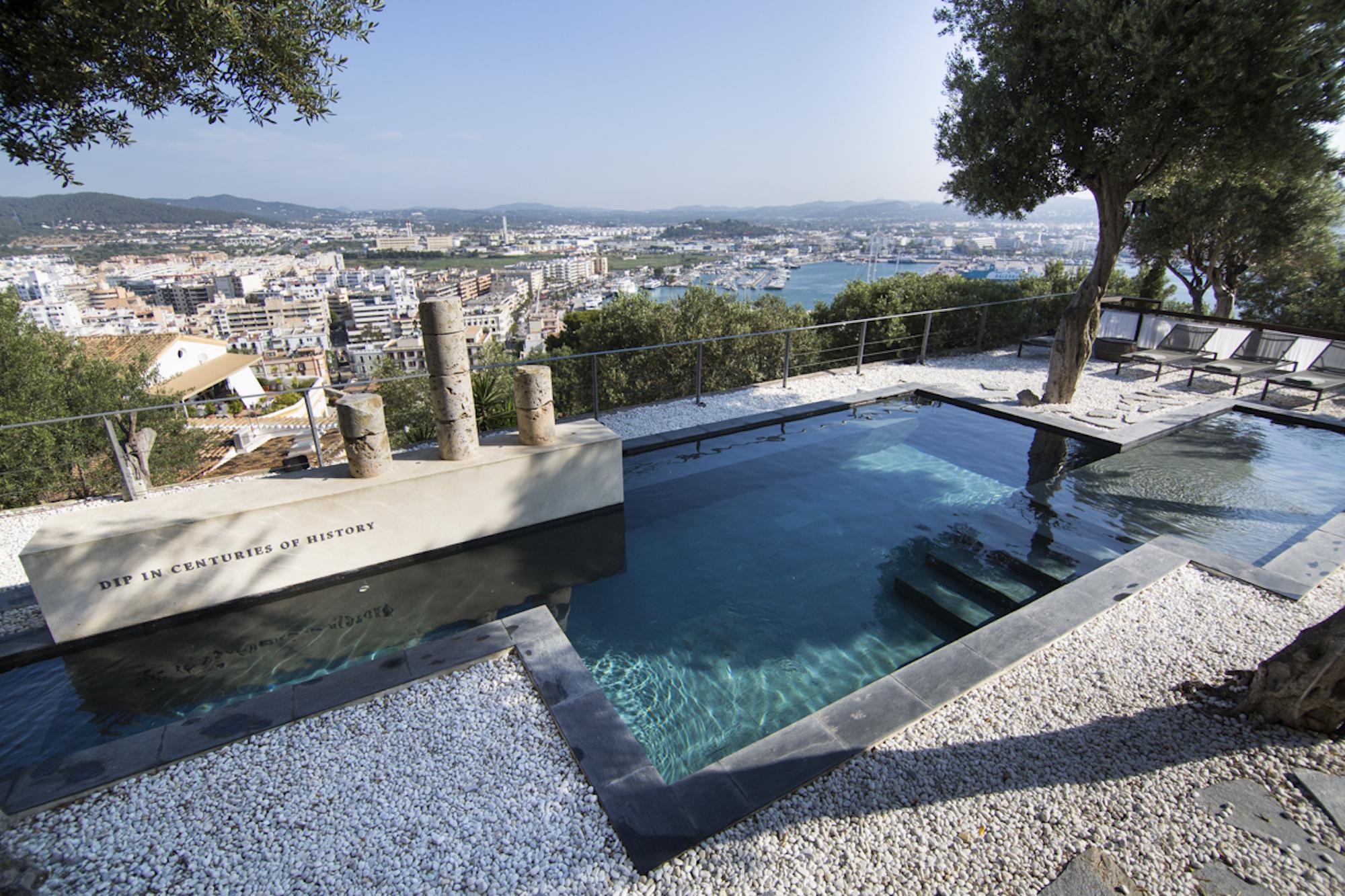 Hotel La Torre Del Canonigo - Small Luxury Hotels Ибица Экстерьер фото